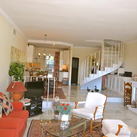 Los Altos House Apartment *
